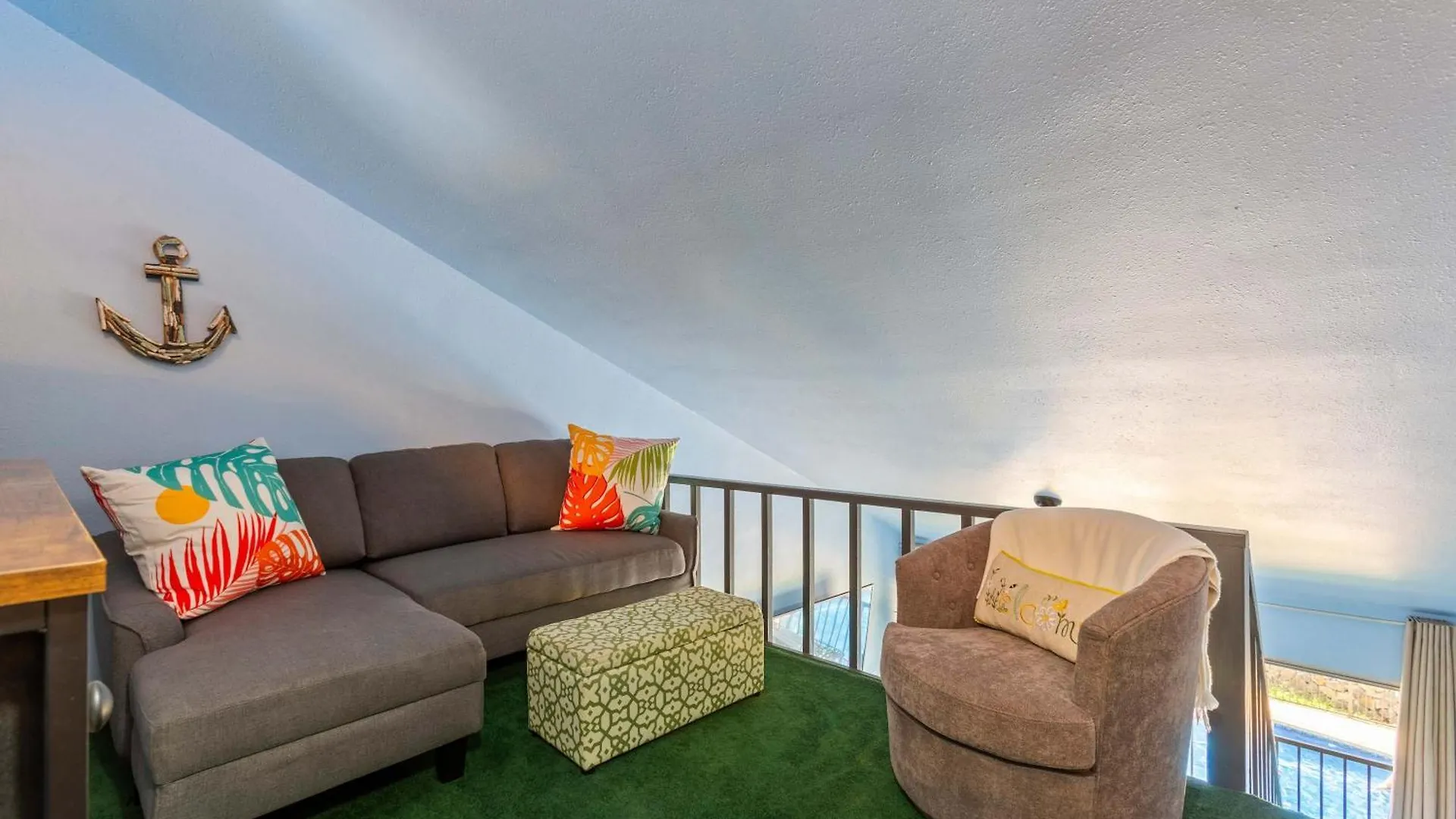 Bright Kihei Condo Across From Beach Pool Ac Sleeps 4